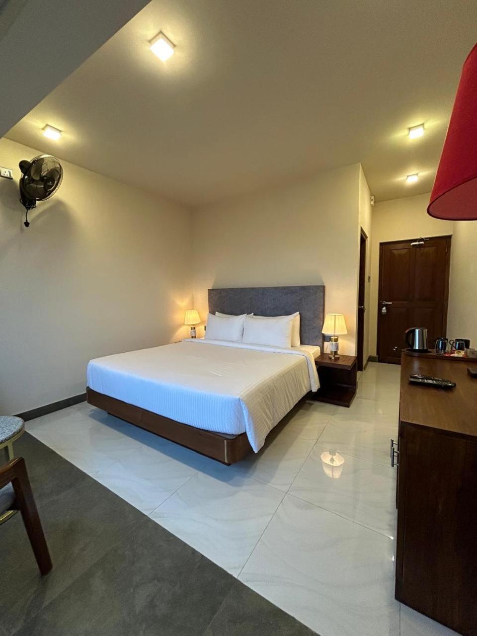 Luxor Kirindi Ella Hotel Bandarawela Buitenkant foto